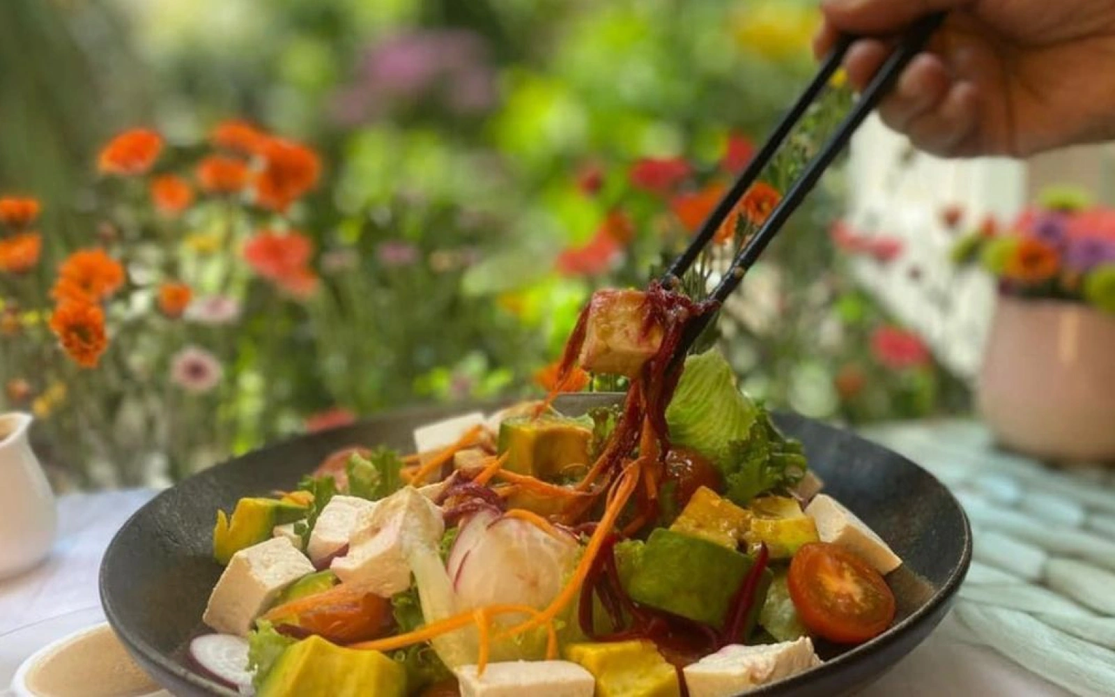 Salad sốt Miso gừng tươi mát
