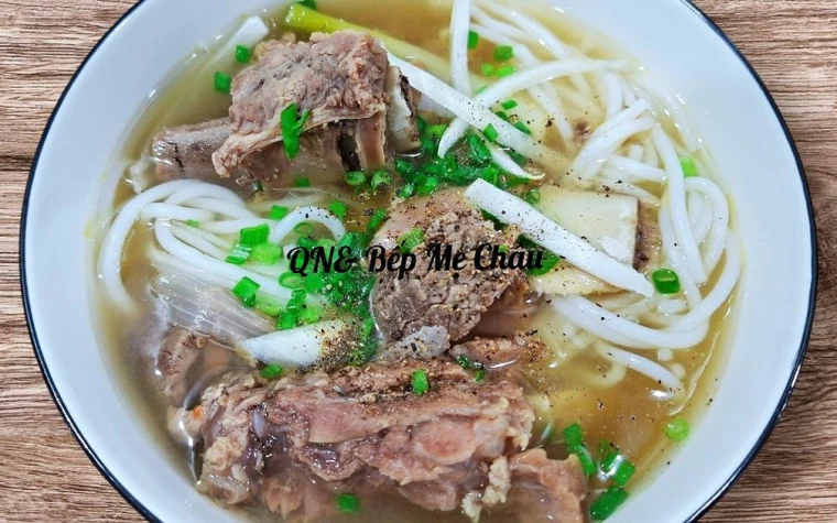 Bún Sườn Bò Hầm Sả