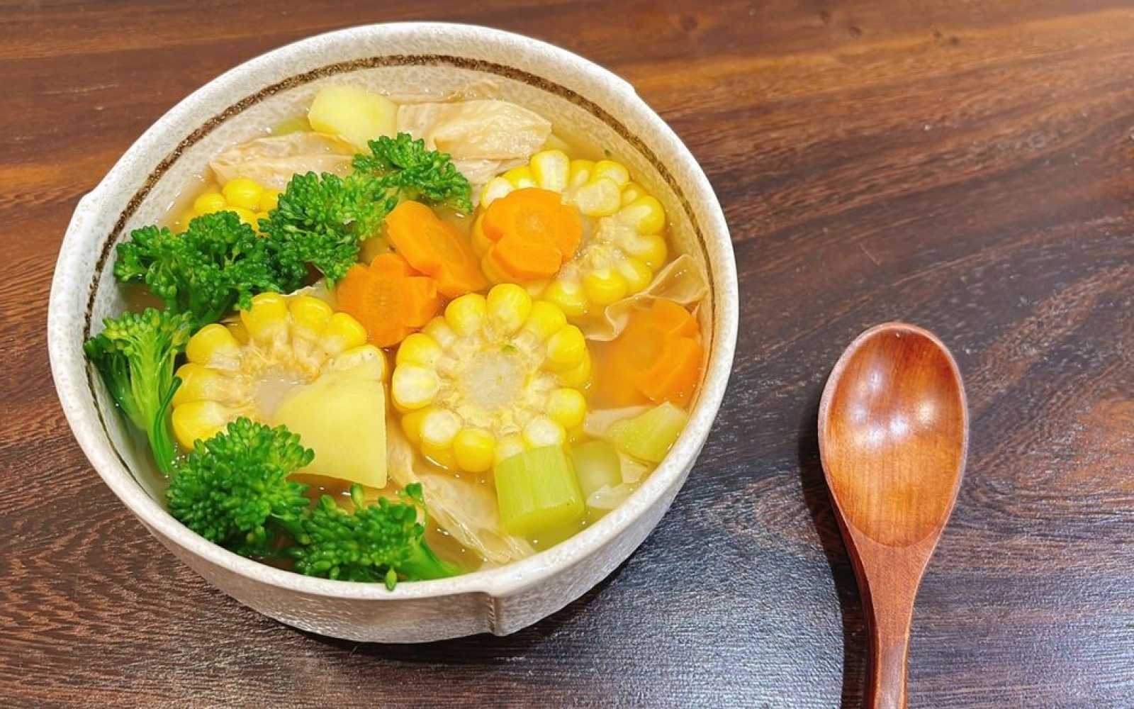 Canh rau củ quả bổ dưỡng thanh mát