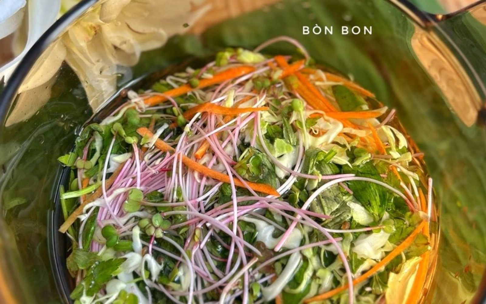 Dưa bắp cải, rau mầm củ cải đỏ