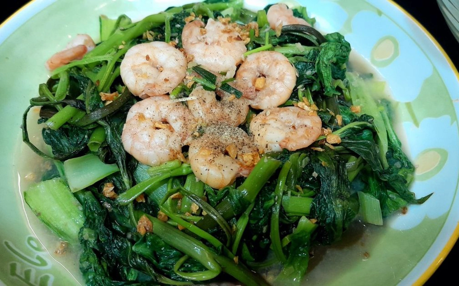 Cách làm Rau xào tôm nõn thơm ngon, thanh mát
