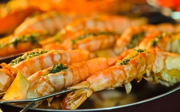 Tôm Nhồi Bơ Tỏi Ngò Tây Đút Lò