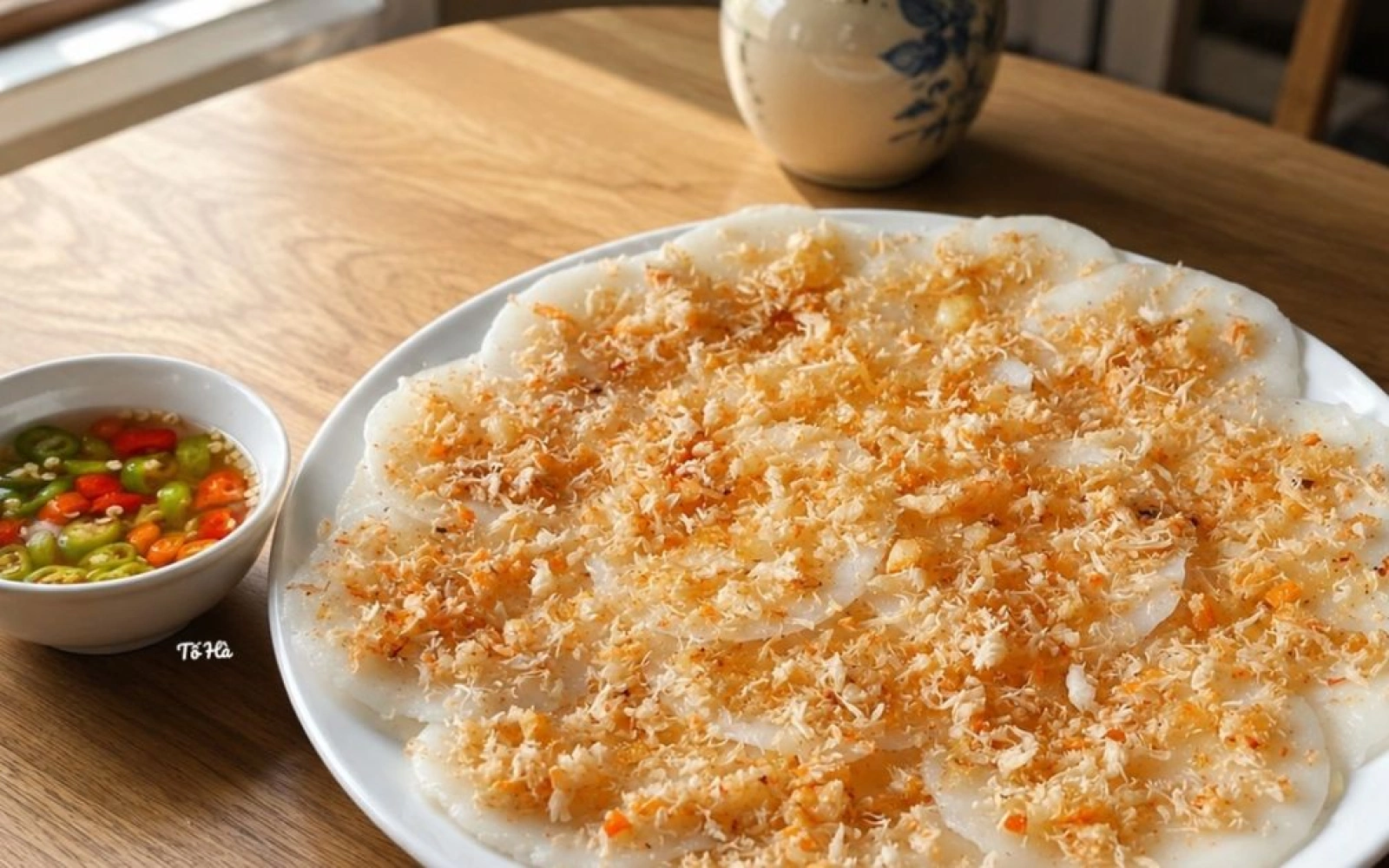 Bánh bèo tôm chấy Huế