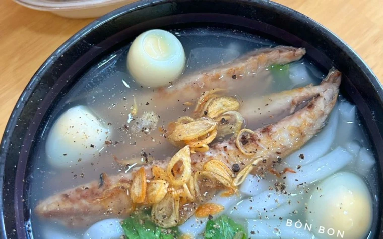 Bánh Canh Cá Nục Huế