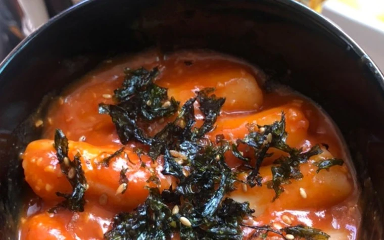 Bánh gạo cay - Tokbokki