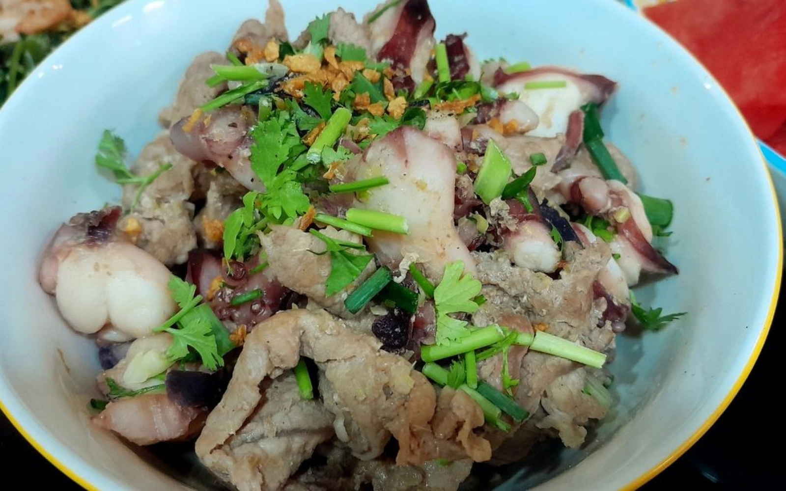 Bò tơ xào bạch tuộc
