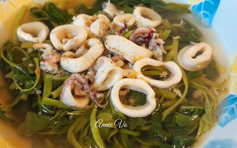 Cách làm canh rau muống nấu mực thơm ngon