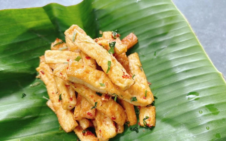 Đậu phụ xào sả rau răm