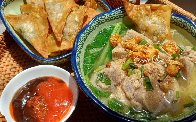 Cách làm Mì hoành thánh bò viên thơm ngon, chuẩn vị